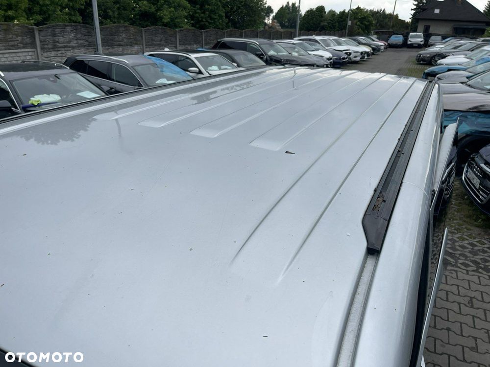 Volkswagen Multivan - 8