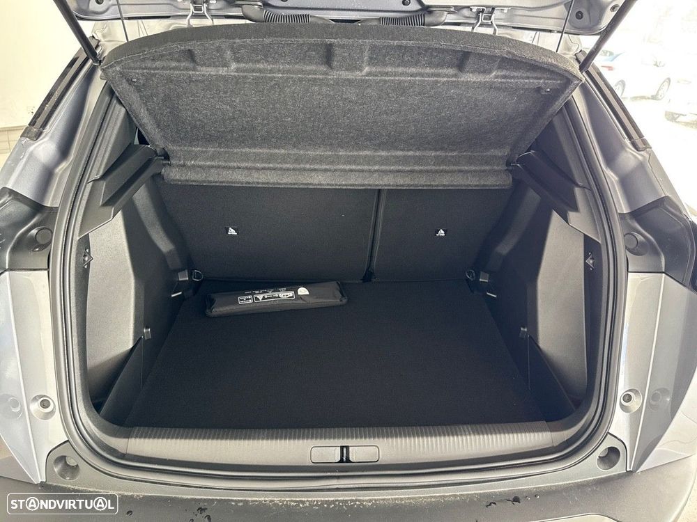 Peugeot 2008 1.2 PureTech Allure - 6