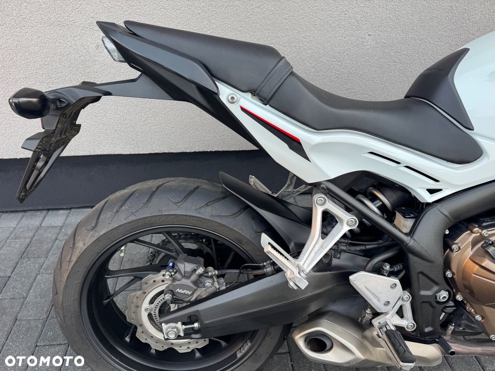 Honda CB - 22