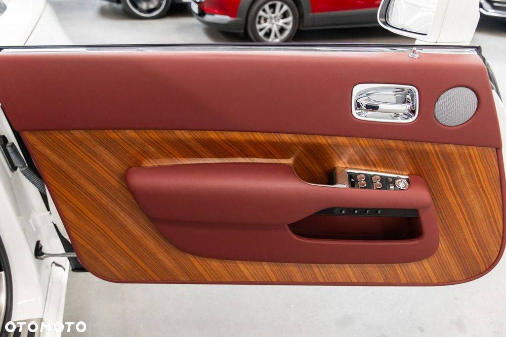 Rolls-Royce Wraith Standard - 33