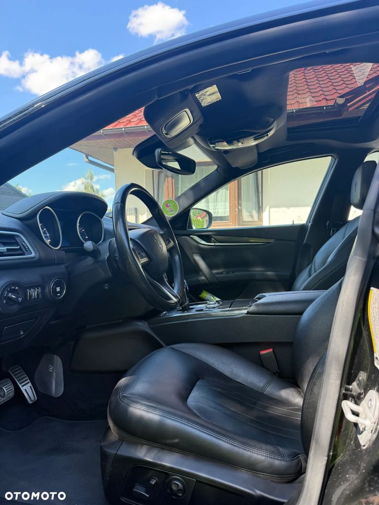 Maserati Ghibli GranSport - 4