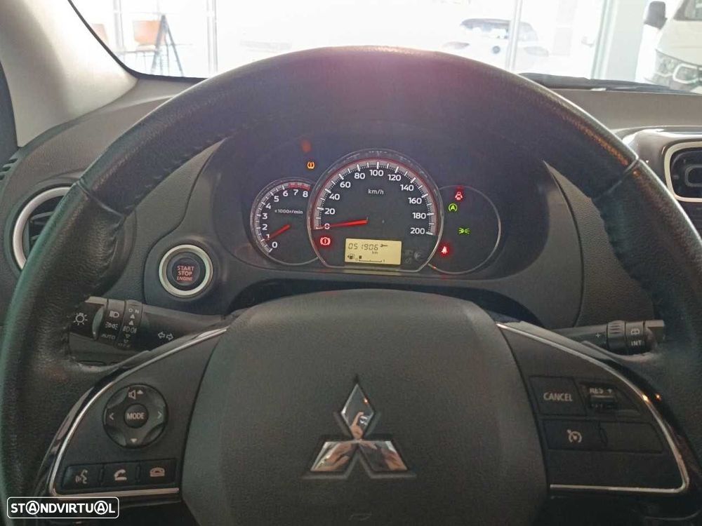 Mitsubishi Space Star 1.2 Intense Connect Edition - 21