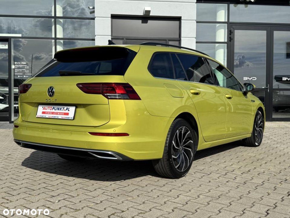 Volkswagen Golf - 4