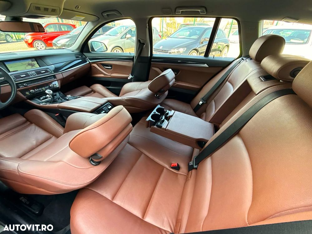 BMW Seria 5 520d - 23
