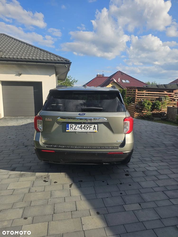 Ford Explorer - 19