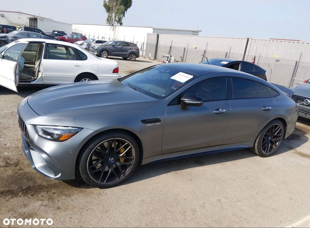 Mercedes-Benz AMG GT - 4