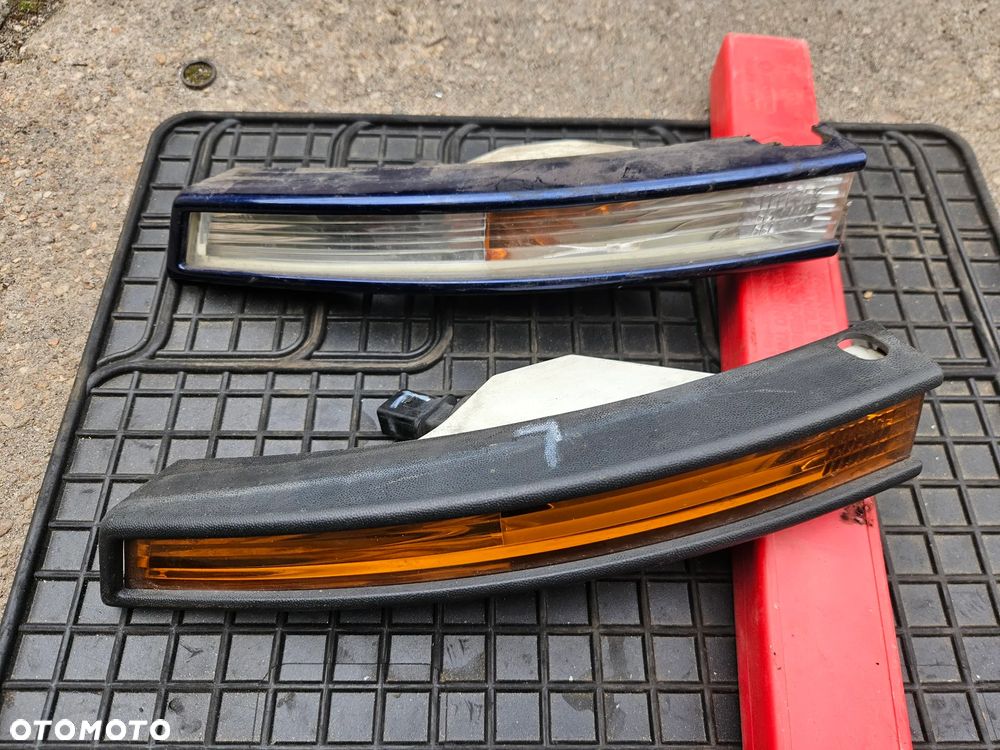 VW PASSAT B6 Org. KIERUNKOWSKAZ  PRAWY - 3