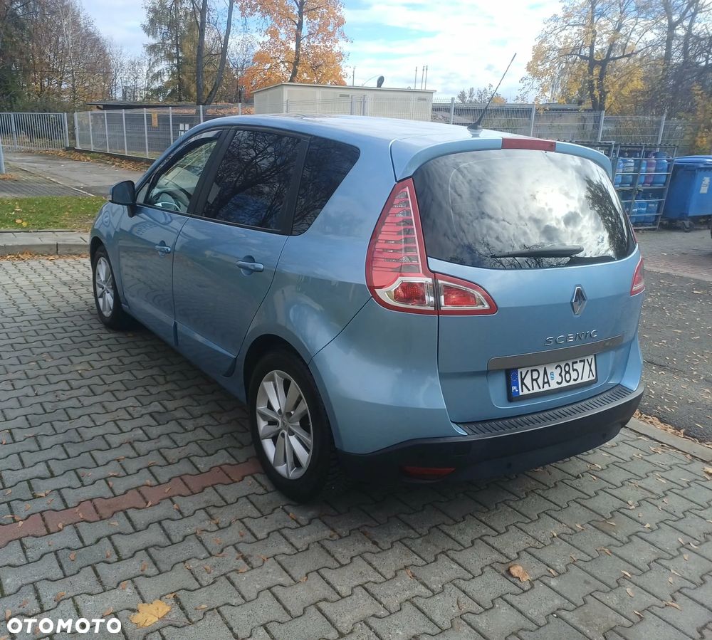 Renault Scenic 1.6 16V Expression - 9