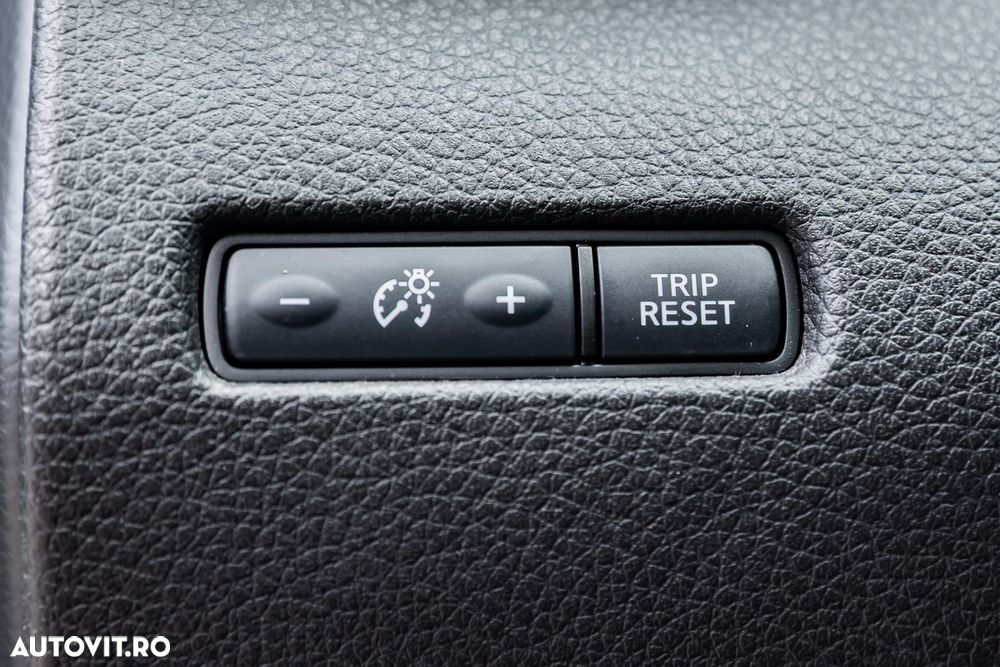 Nissan Qashqai 1.5 DCI Start/Stop Tekna - 24