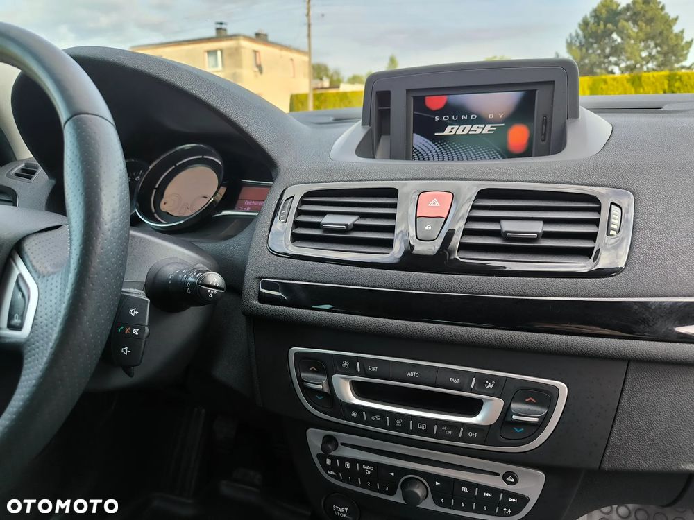 Renault Megane TCe 130 Bose Edition - 17