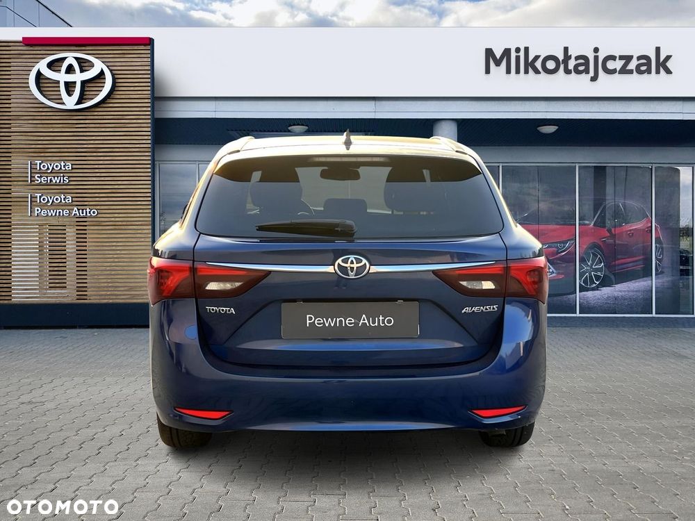 Toyota Avensis 2.0 D-4D Premium - 8