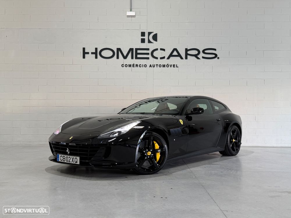 Ferrari GTC4 Lusso - 19