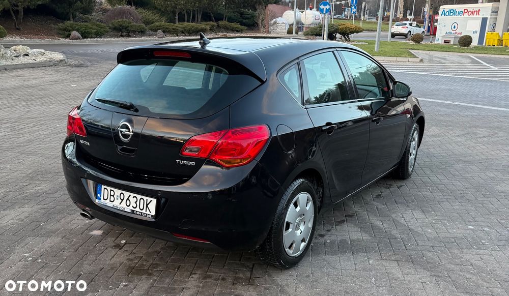 Opel Astra 1.4 Turbo Cosmo - 3