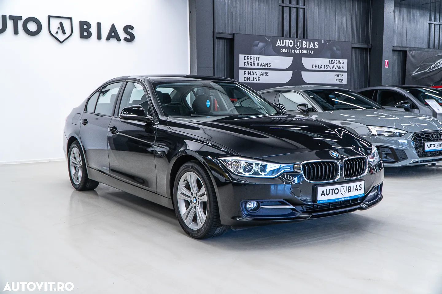 BMW Seria 3 318d Sport Line - 3