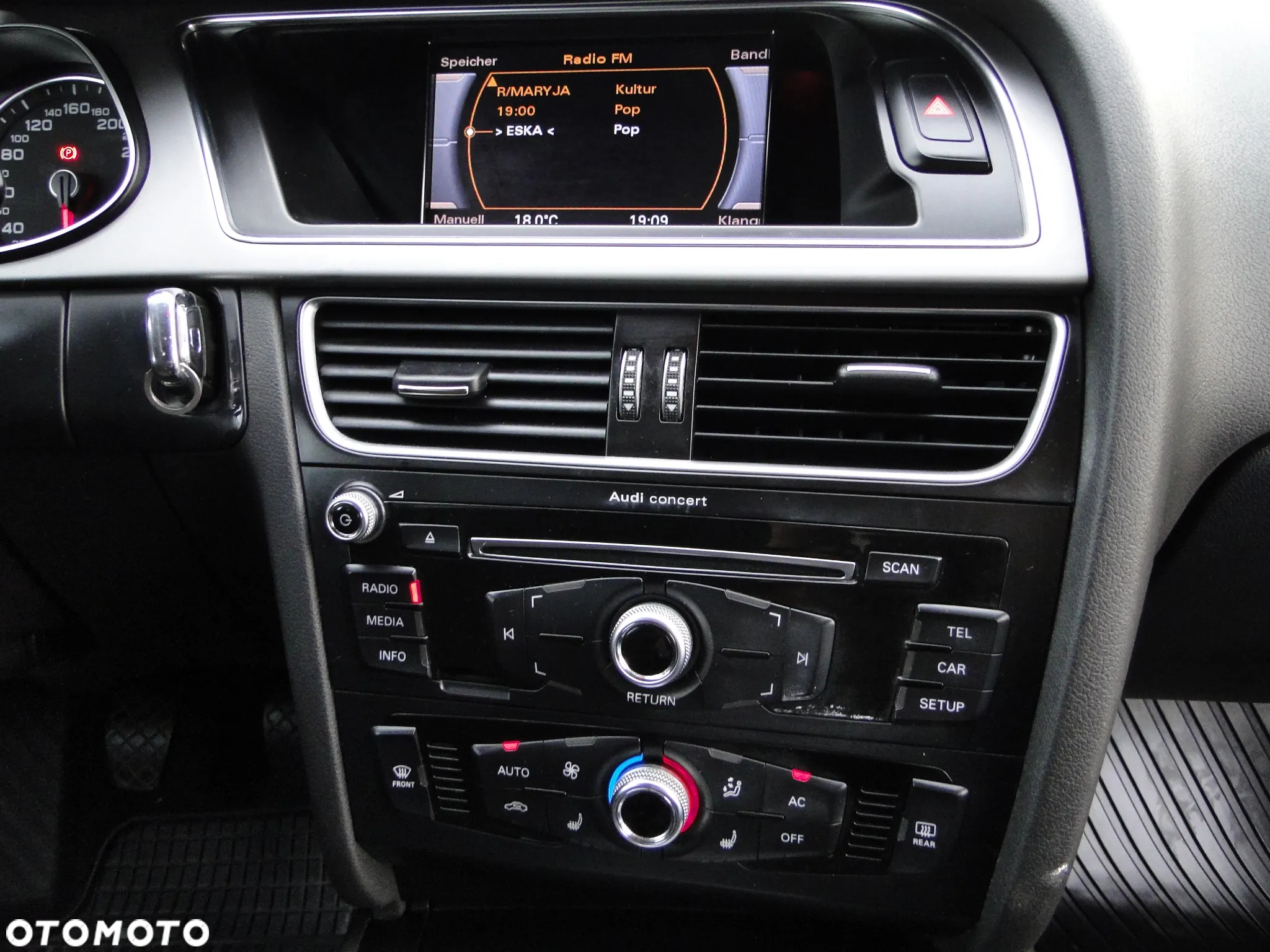 Audi A4 Allroad 2.0 TDI Quattro - 27