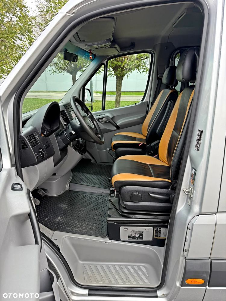 Mercedes-Benz Sprinter 906.233 - 8