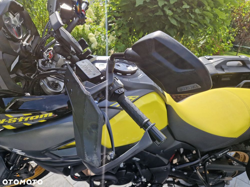 Suzuki V-STROM - 19