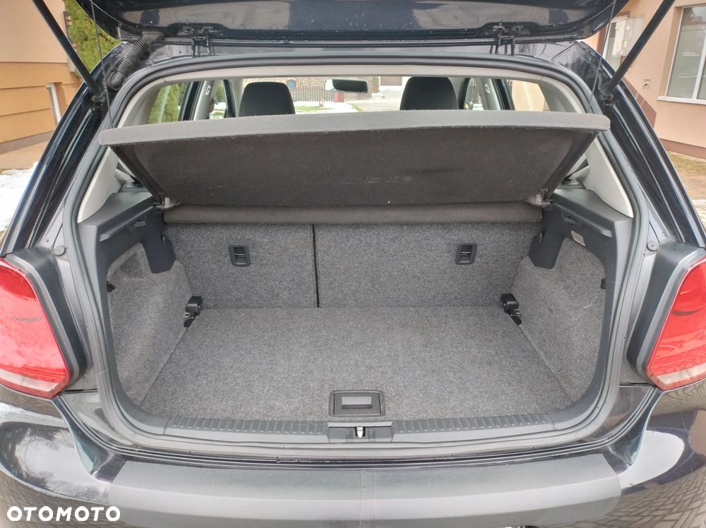 Volkswagen Polo 1.4 16V Comfortline - 25