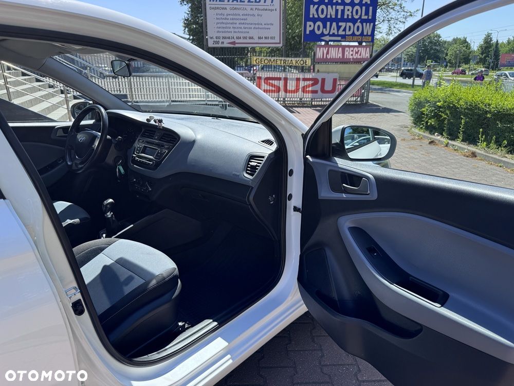 Hyundai i20 1.2 Classic Plus - 17
