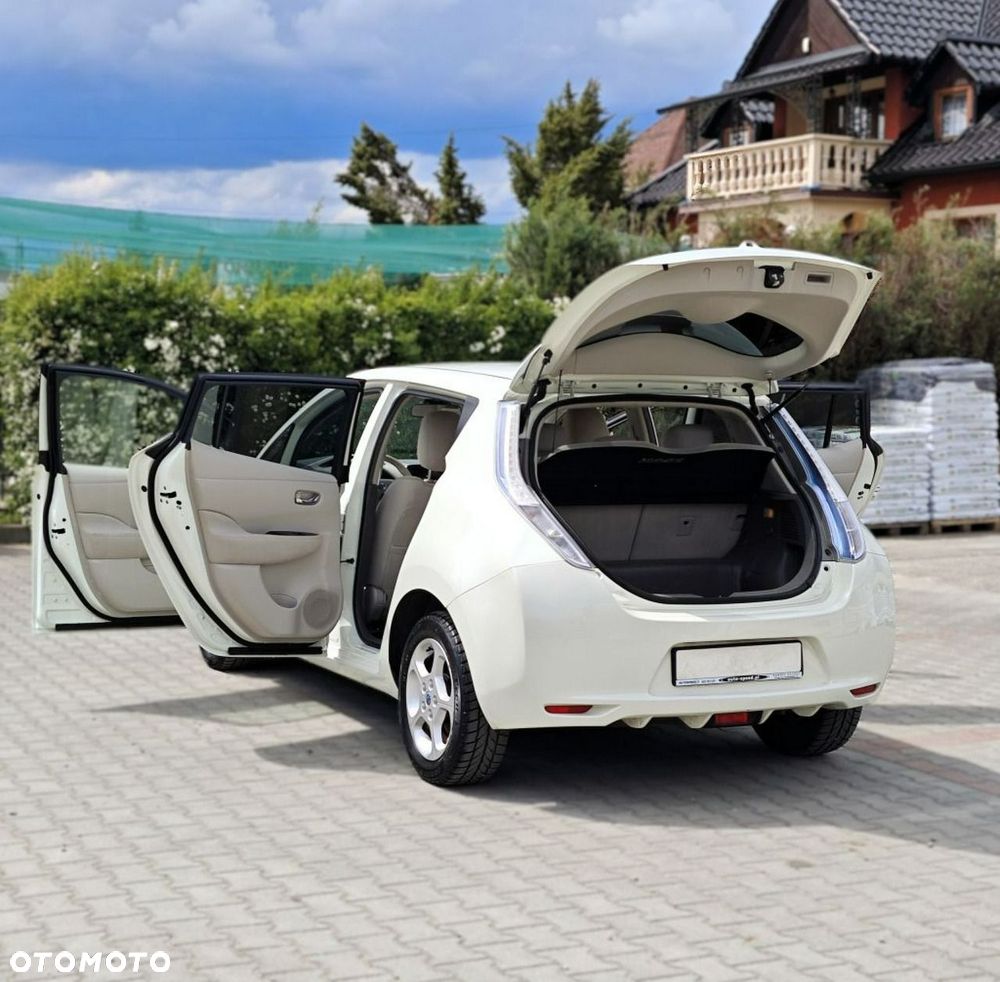 Nissan Leaf - 11