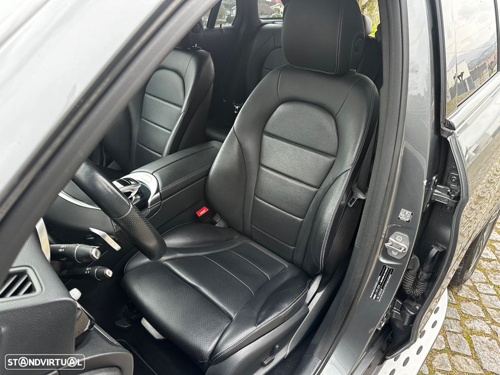 Mercedes-Benz GLC 220 d 4Matic 9G-TRONIC AMG Line - 23