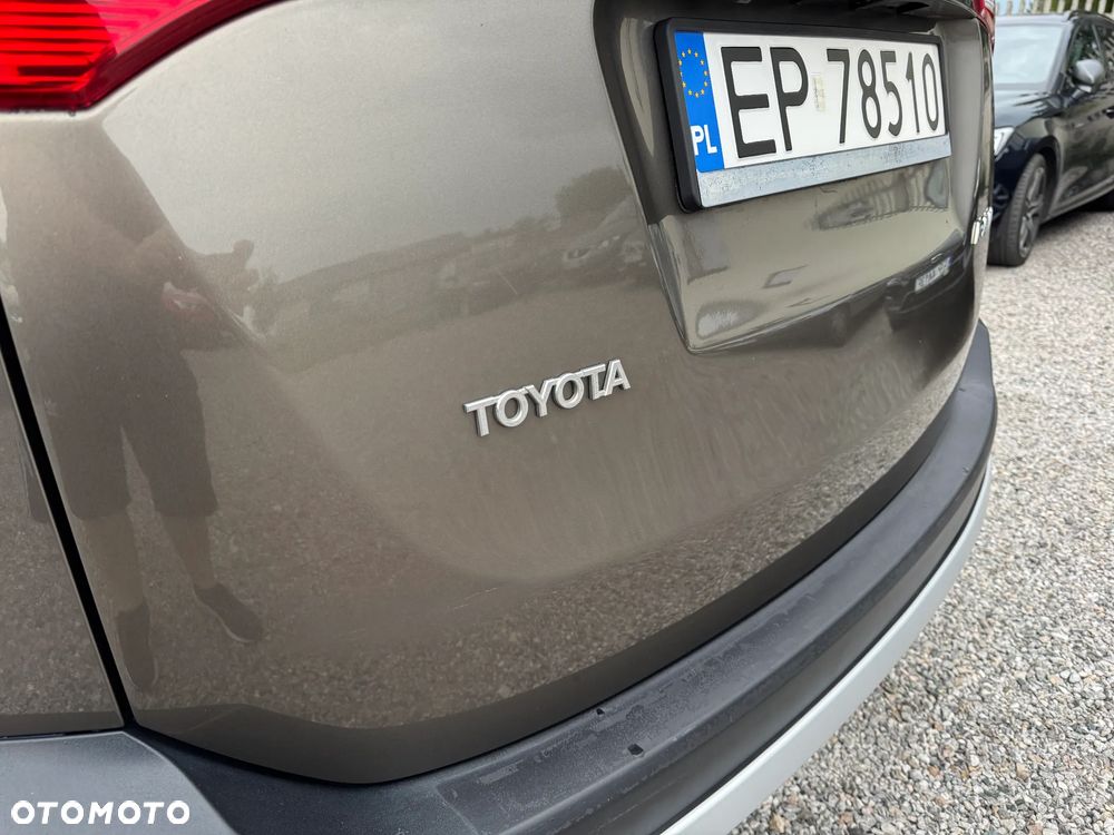 Toyota RAV4 2.0 D-4D Premium - 13