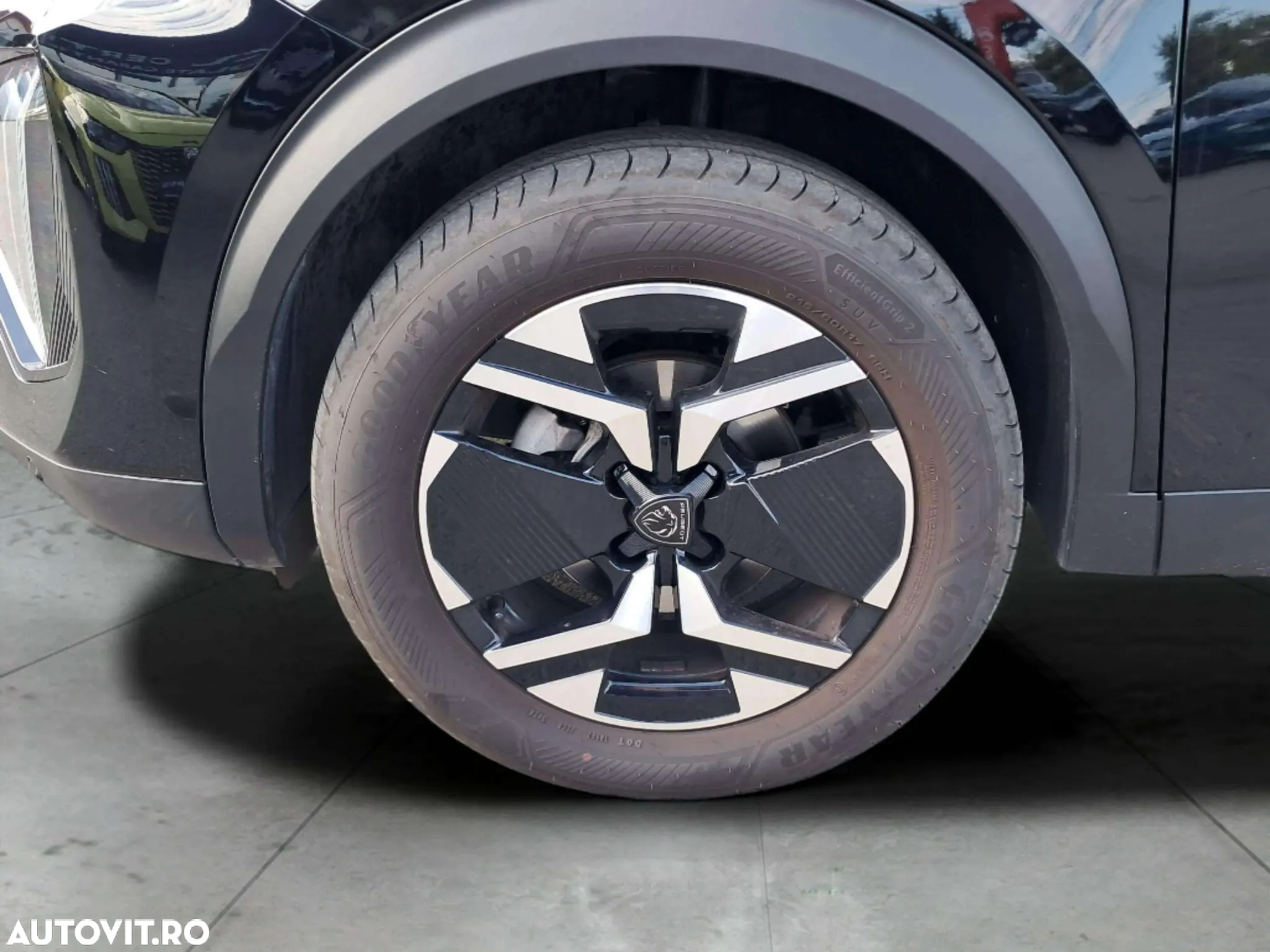 Peugeot 2008 1.2 L PureTech STT EAT8 Allure - 19