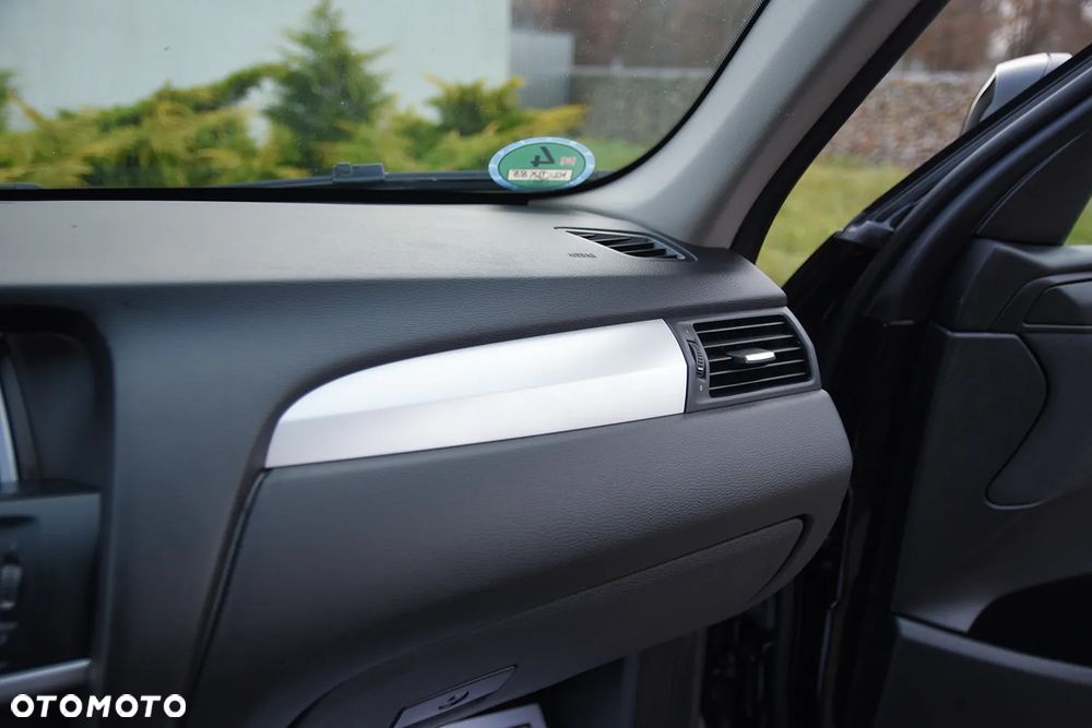 BMW X3 xDrive20d - 38