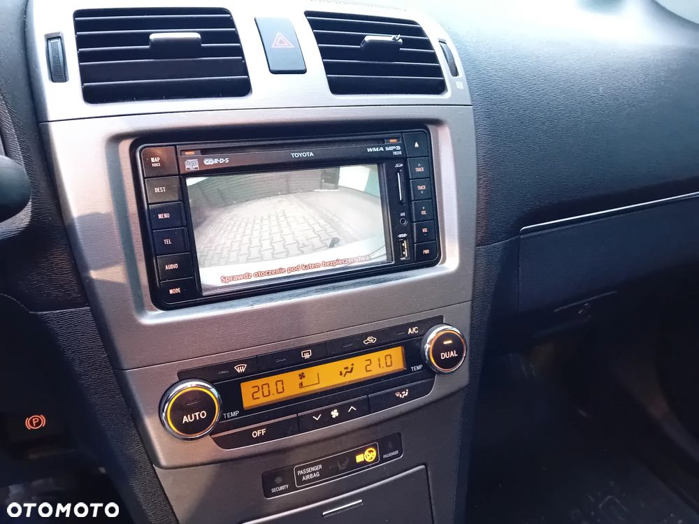 Toyota Avensis 2.0 D-4D Executive - 9