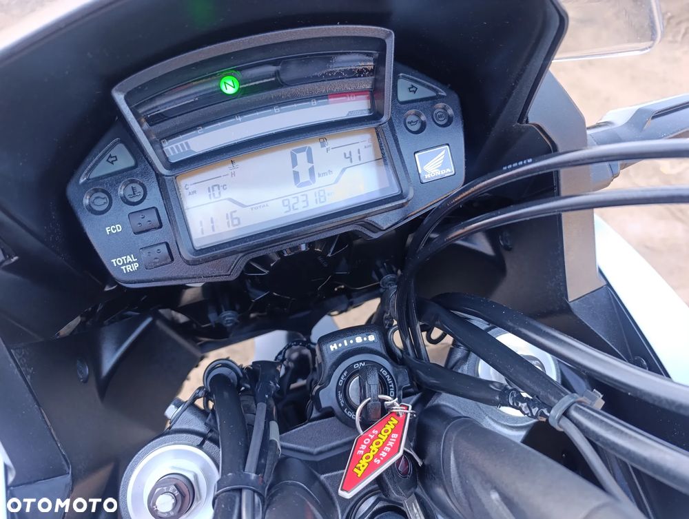 Honda VFR - 34