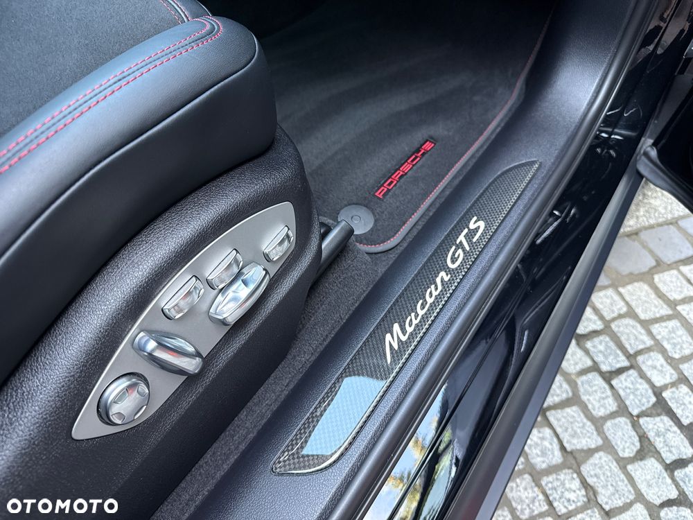 Porsche Macan GTS - 27