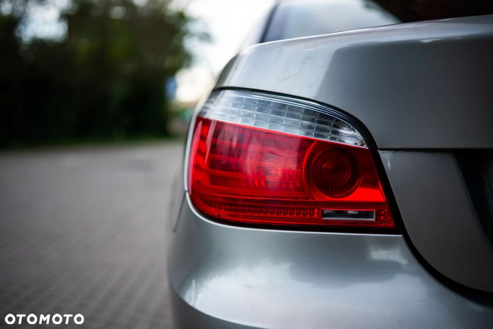 BMW Seria 5 520d - 12