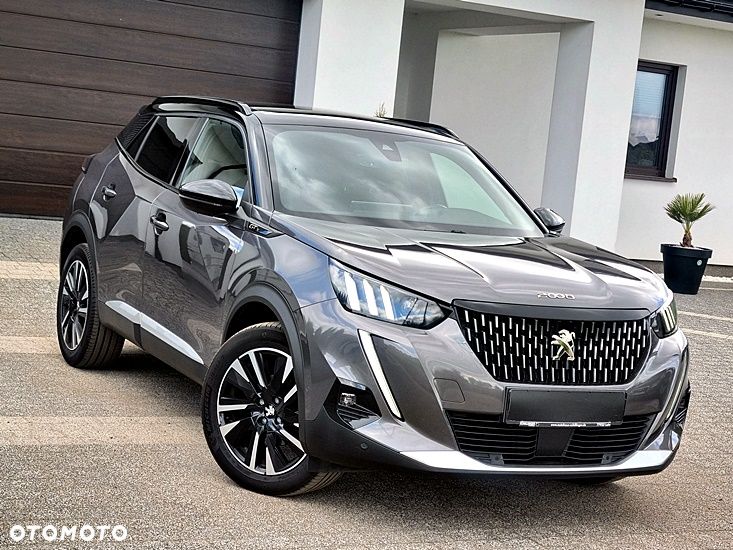 Peugeot 2008 PureTech 130 EAT8 GT - 24