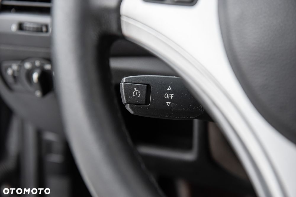 BMW Seria 1 120d DPF Edition Sport - 21