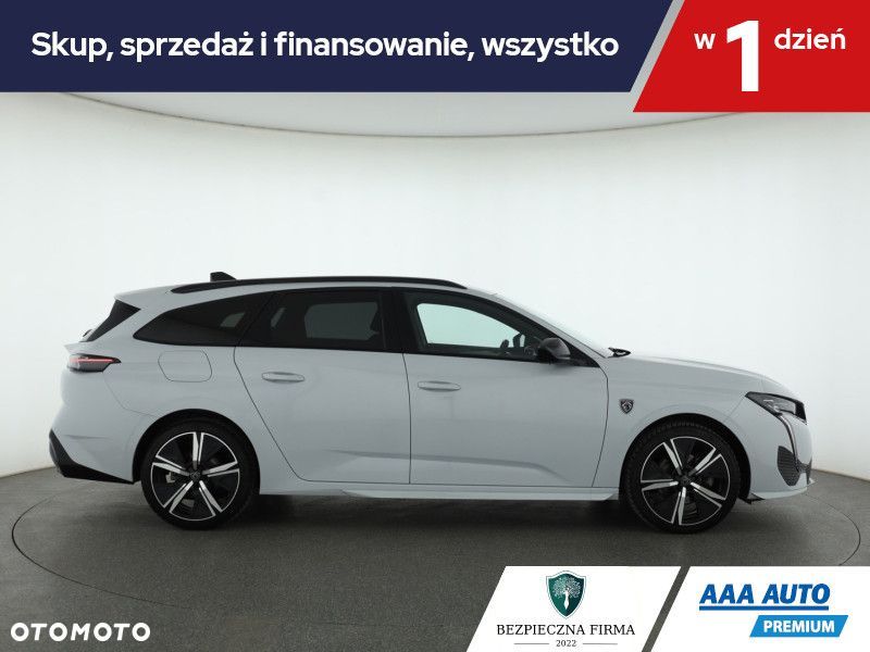 Peugeot 308 - 8