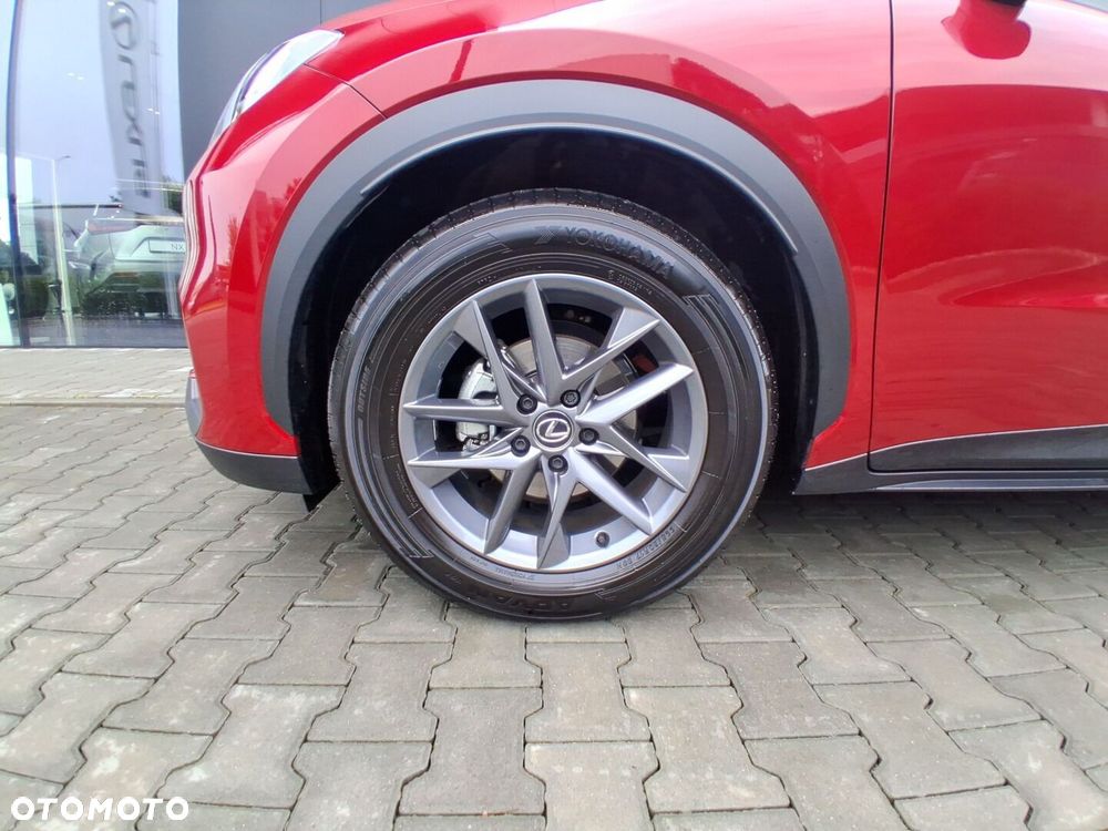 Lexus LBX 1.5 Hybrid - 21