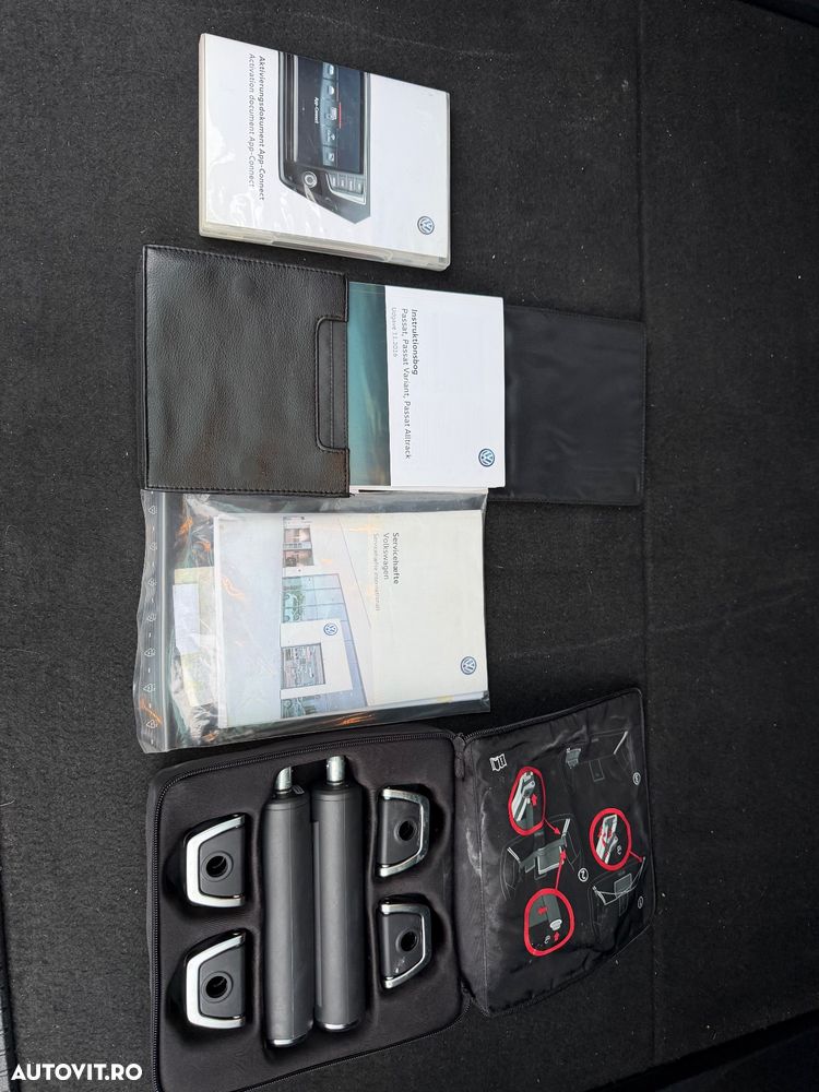 Volkswagen Passat Variant 2.0 TDI DSG Comfortline - 12