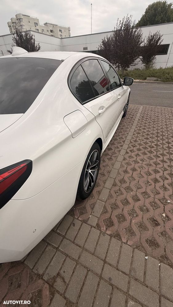 BMW 5 Series 2022 — imagine 20