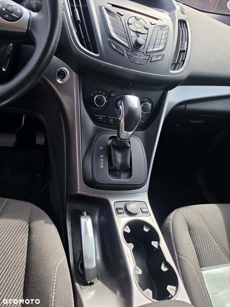 Ford Kuga - 17