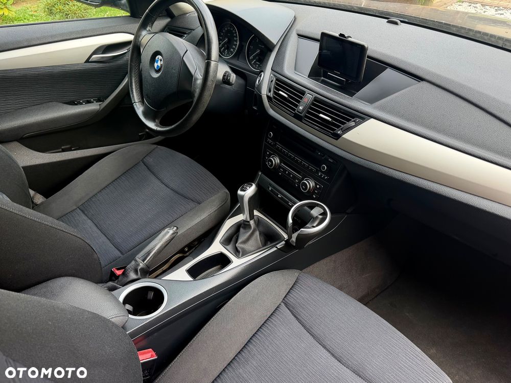 BMW X1 sDrive20d xLine - 4