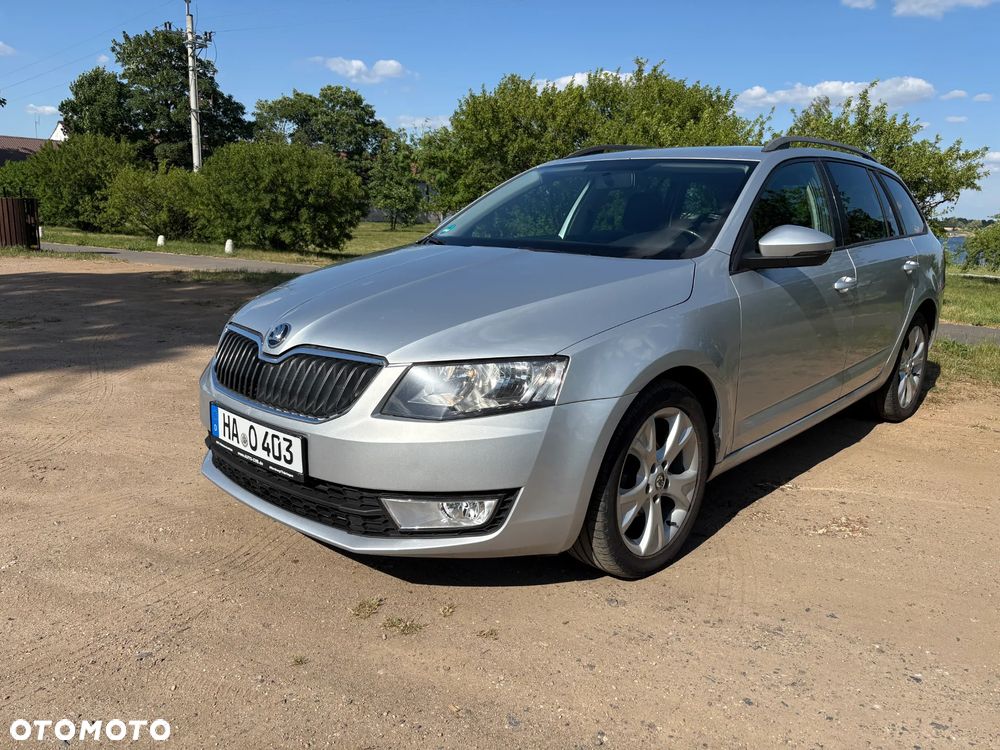 Skoda Octavia 1.6 TDI Ambition DSG - 1