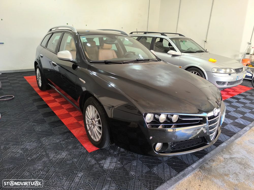 Alfa Romeo 159 Sportwagon 1.9 JTDm 8V Elegante - 2