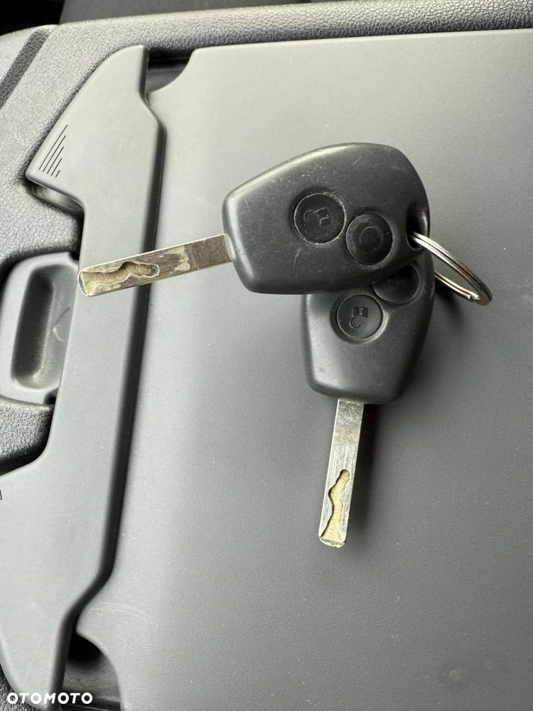 Renault Trafic - 22
