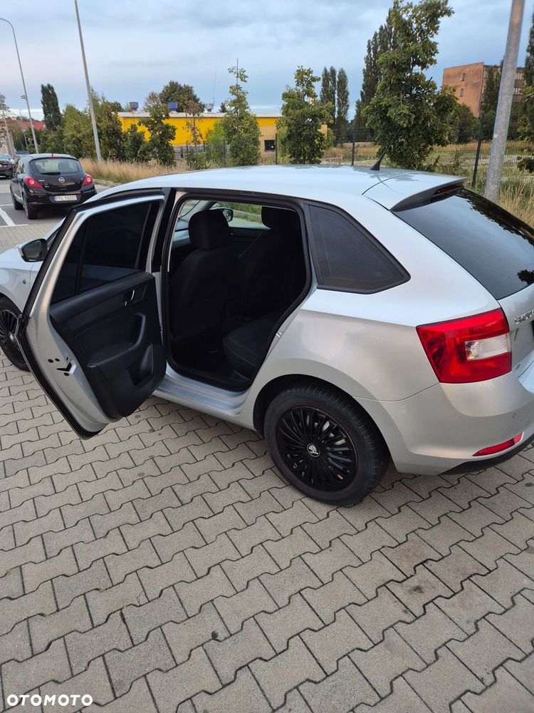 Skoda RAPID 1.2 TSI Edition - 8