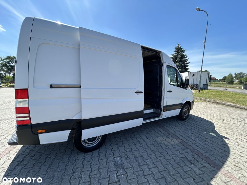 Mercedes-Benz Sprinter - 8