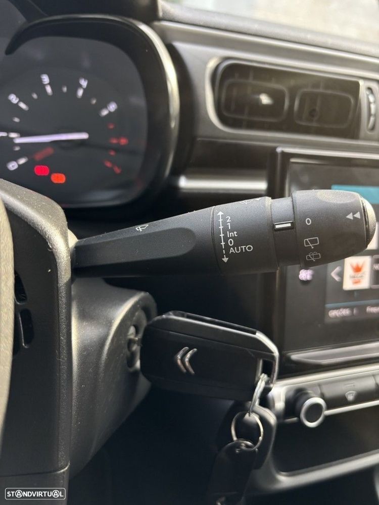 Citroën C3 1.2 PureTech Feel — fotografia 17