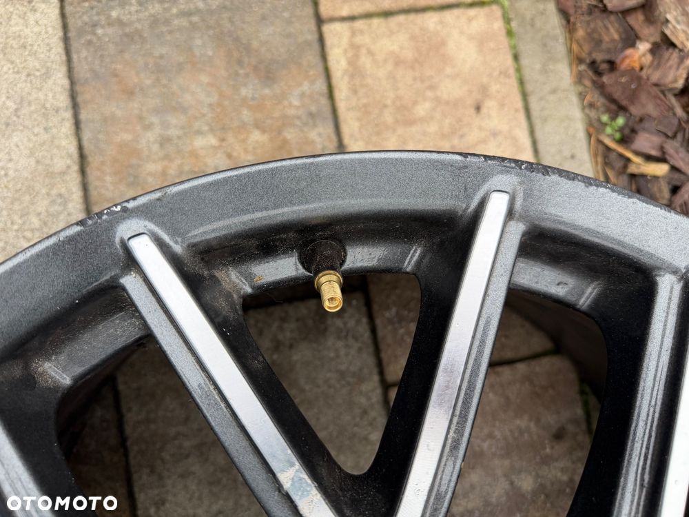 Felgi 5x112, 5x114.3 18x8.0J - 2