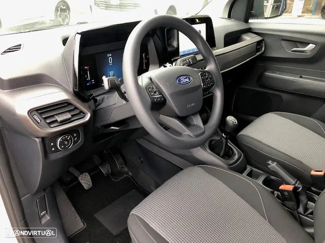 Ford Transit Courier 1.5 EcoBlue Van Trend - 4