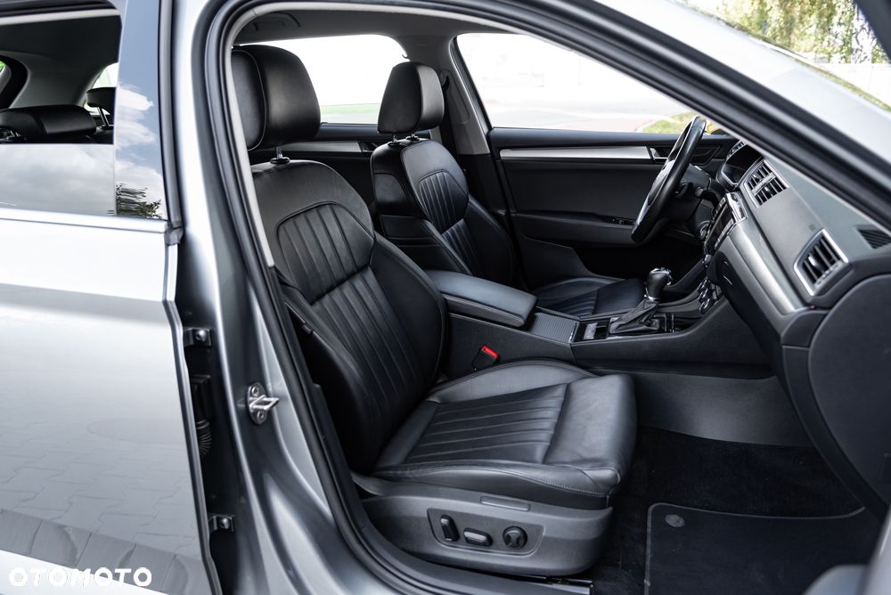 Skoda Superb 2.0 TDI 4x4 L&K DSG - 27
