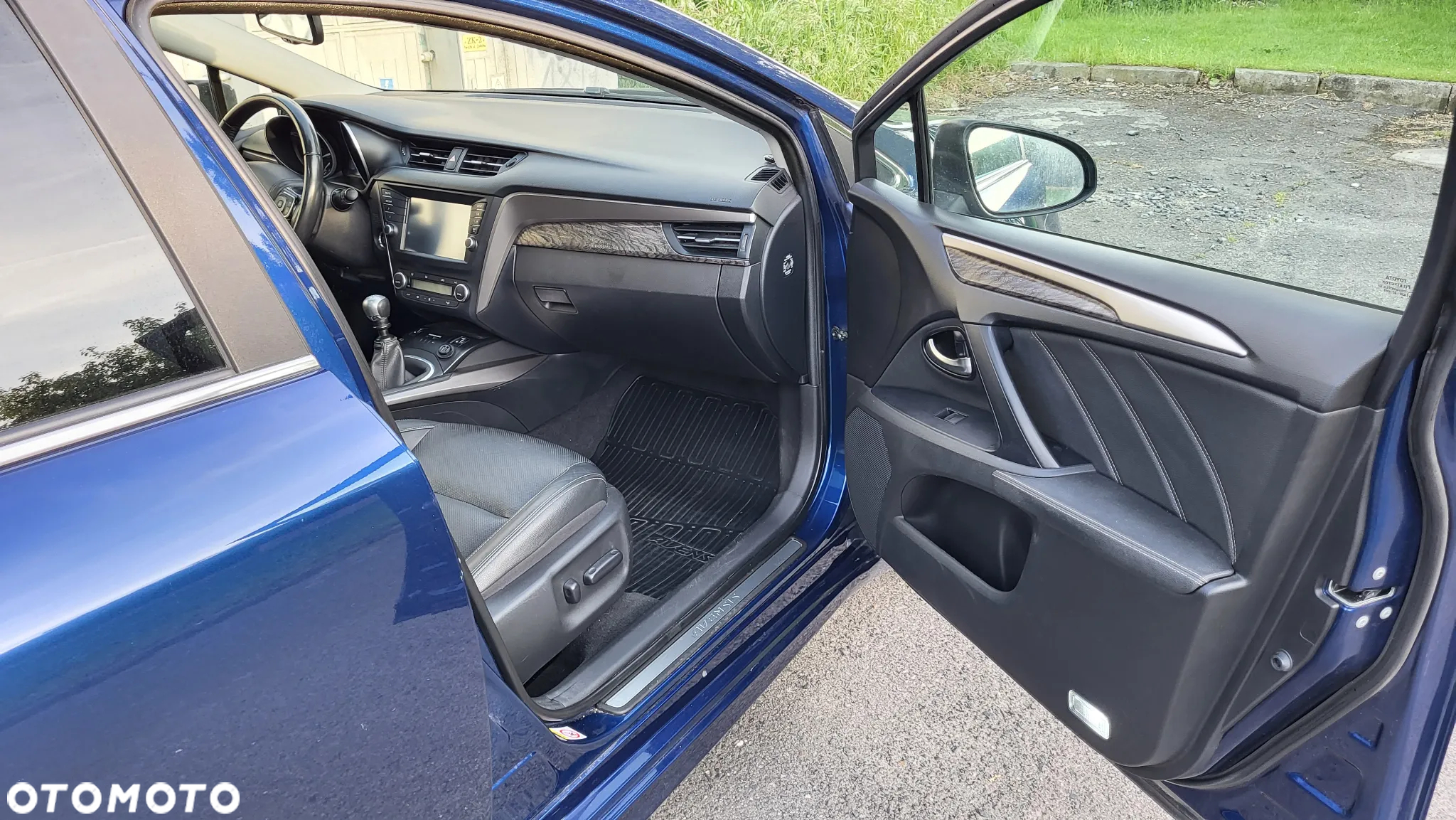 Toyota Avensis 2.0 D-4D Premium - 24